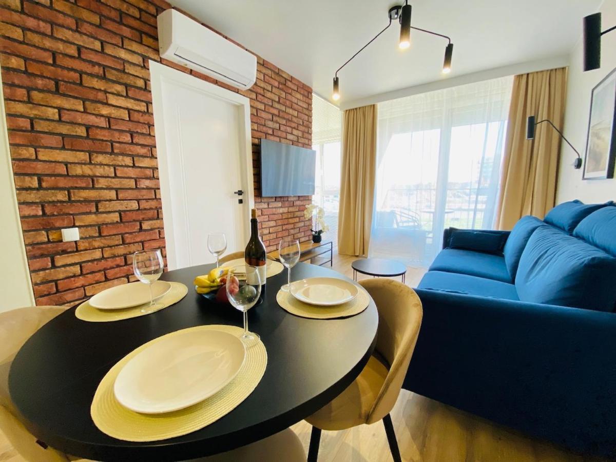 Apartamenty S&S Chlebova Gdansk Z Widokiem Na Rzeke Motlawe, Stare Miasto Exterior photo